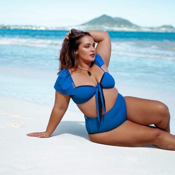 REVERSIBLE SUSTAINABLE 2 PIECE BLUE/BLACK BIKINI - Picture 5 of 8